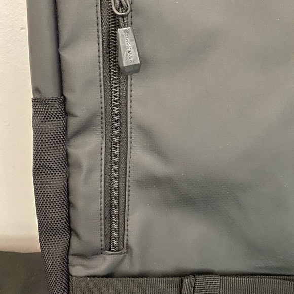 Coachella backpack with laptop pocket and skateboard straps - Picture 3 of 7